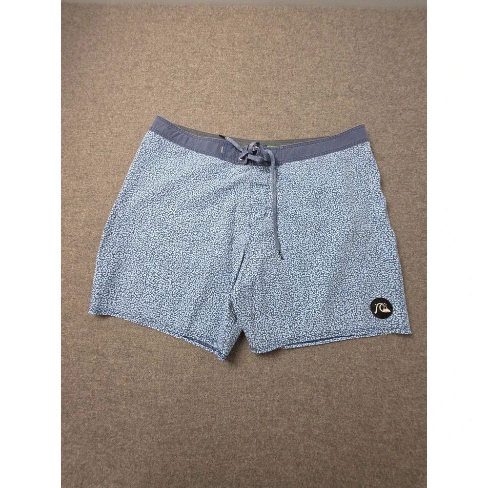 Quiksilver Highline Board Shorts Men Size 40 Blue Animal Spot Print Surf Surfing